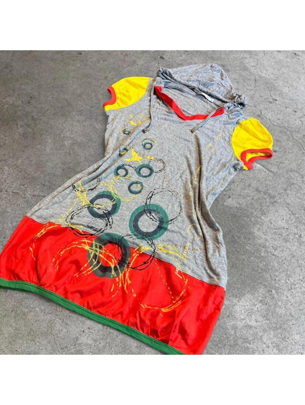 BGN super unique shirt with hood and puff sleeves! tagged medium